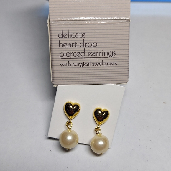 Avon Jewelry - Vintage Avon Gold Heart Drop Earrings with Cream Pearls